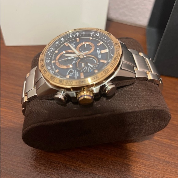 New Citizen Men's Eco-Drive PCAT Blue Dial Two-Tone Watch | 43mm | CB5916-59L - Picture 7 of 10